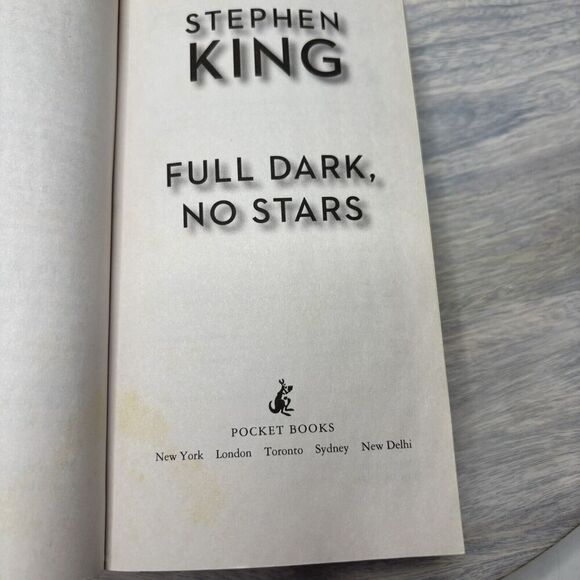 Full Dark, No Stars: Stories - Picture 4 of 4